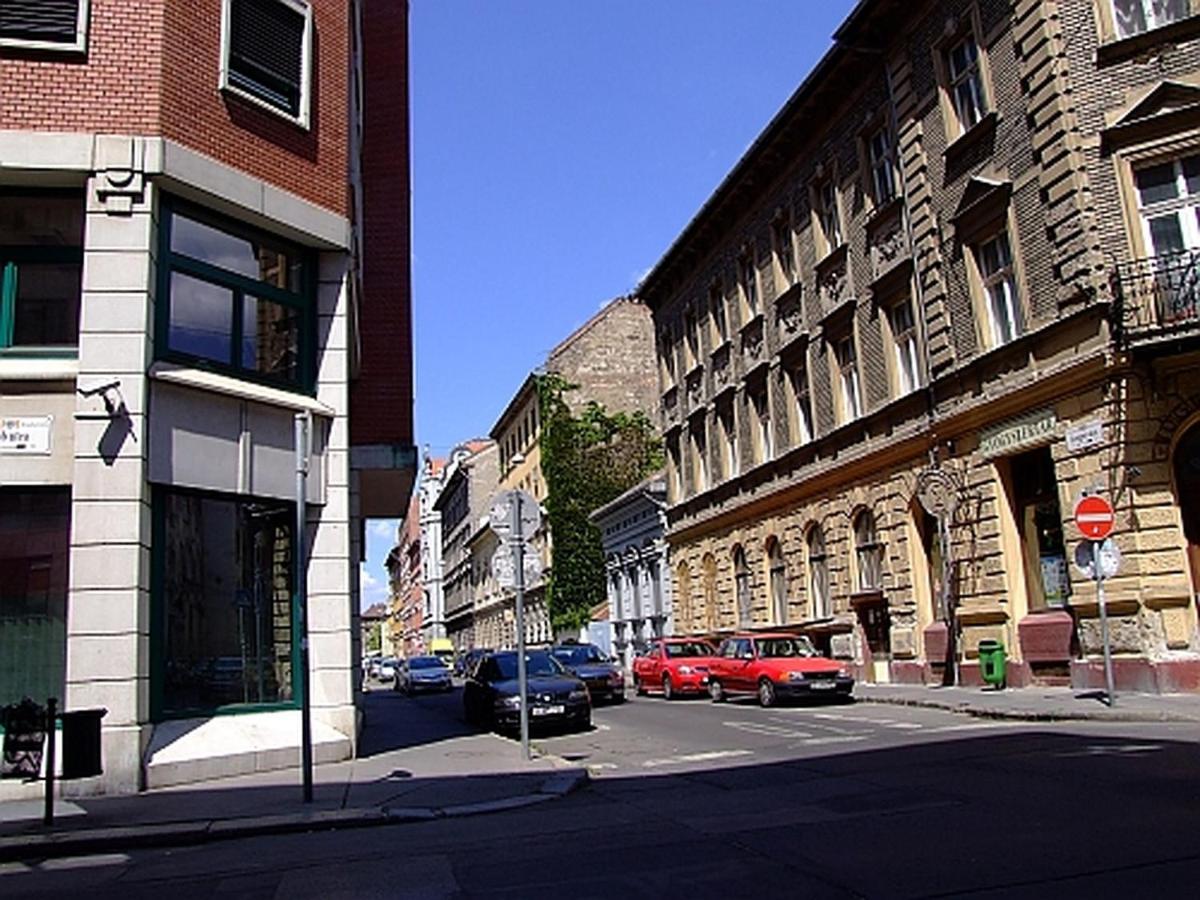 Free Parking!! Cozy And Quiet Apartment Near Kiraly Street 4Ppl, Ac Budapest Exterior photo